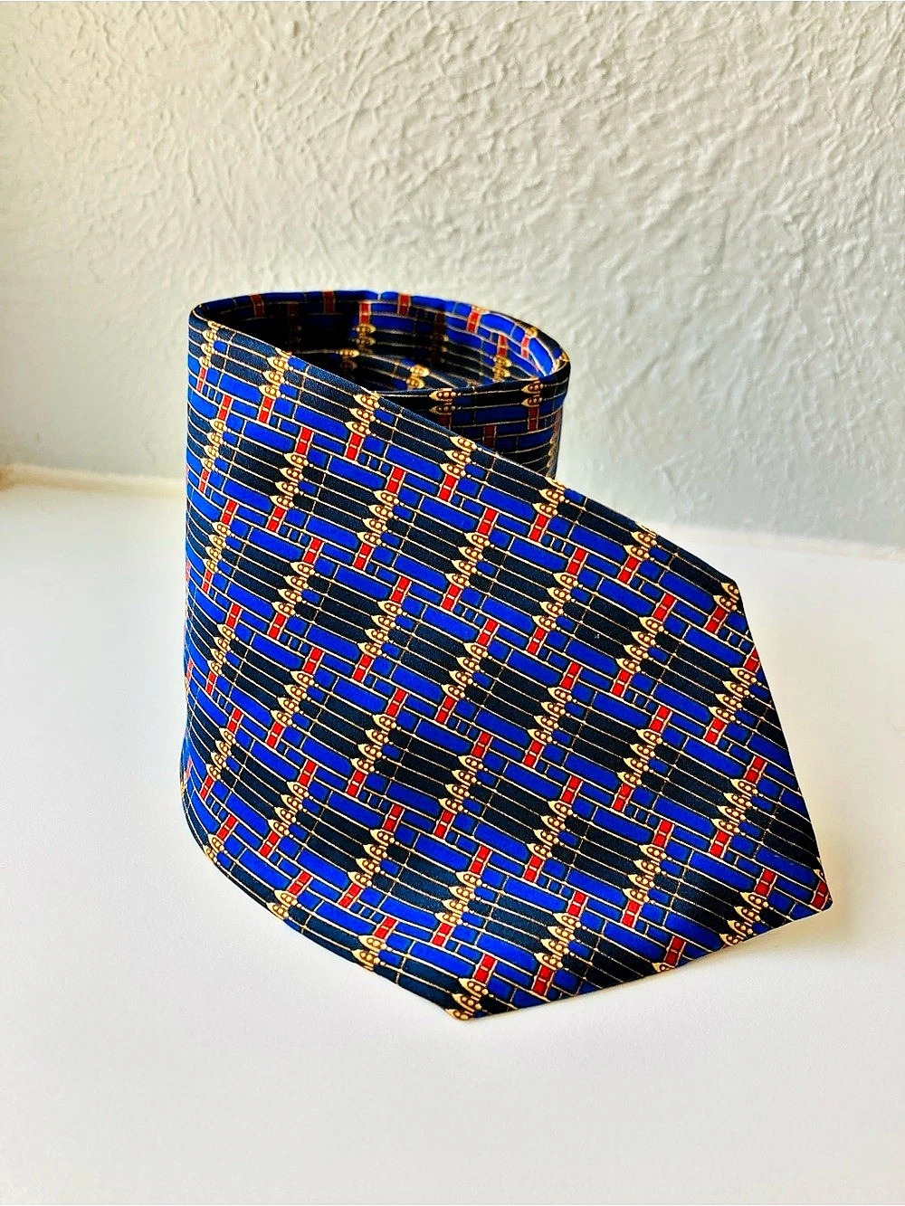 Tom James Geometric Silk Tie in Blue & Gold Like New
